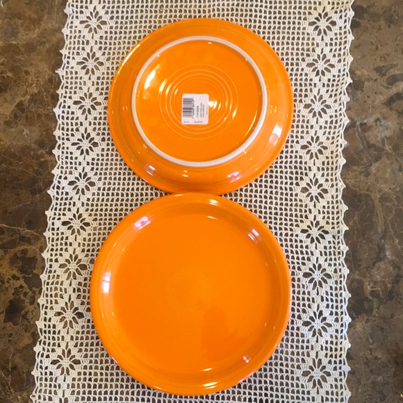 New! 2 Fiesta Tangerine 9” Buffet Plates Lead-Free Discontinued - Picture 3 of 10
